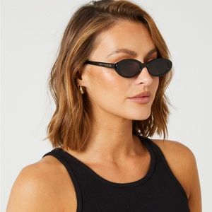 Lu Goldie Sylvie Sunglasses Black NWT